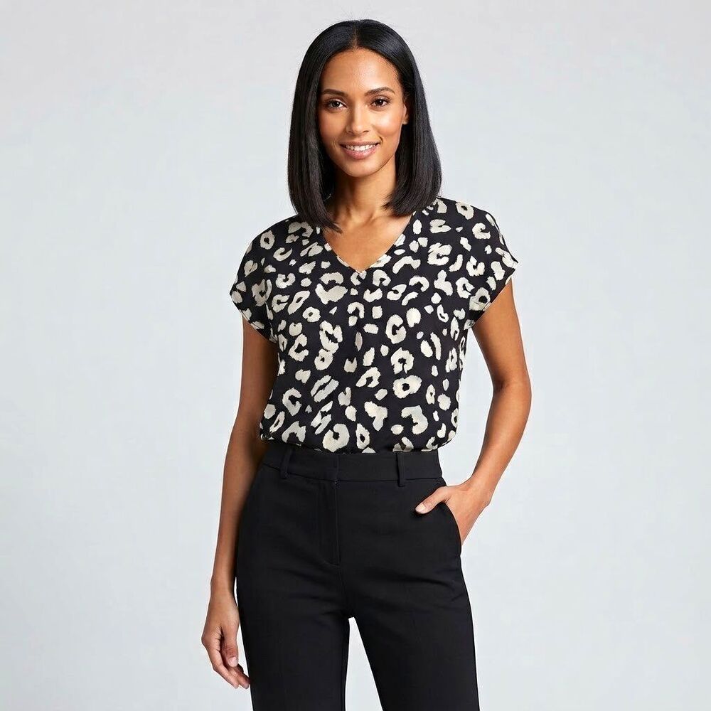 L Love Women’s Animal Print V-Neck Blouse Black White Cap Sleeve Size S LVC3133